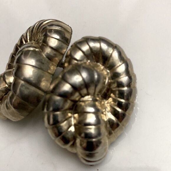 Earrings    - Picture 2 of 6